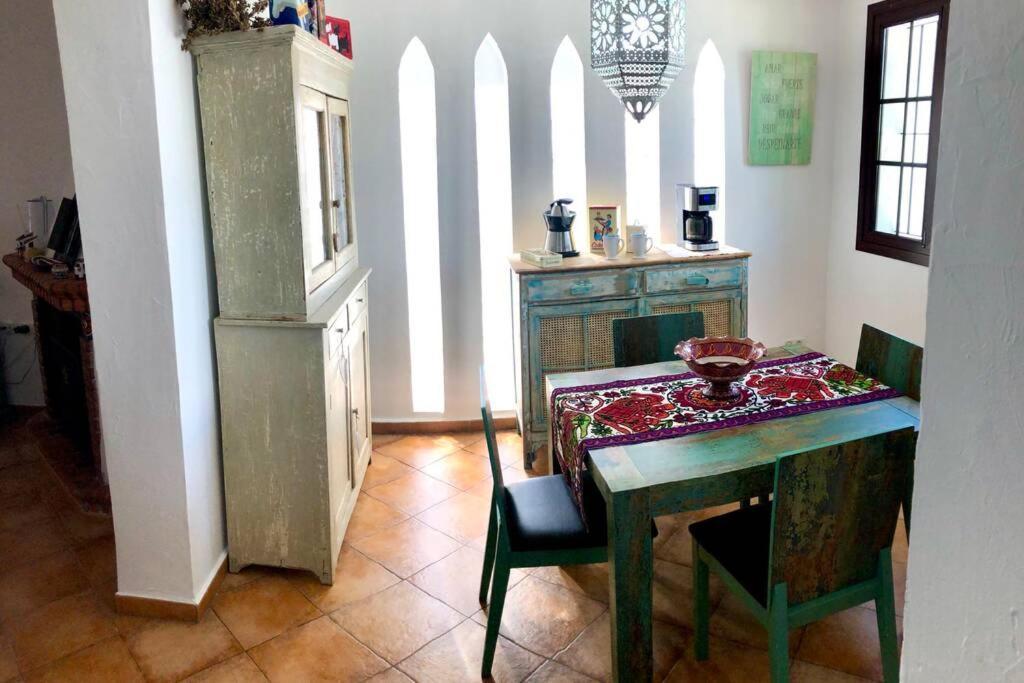 Gatu Premium Villa Lurberri Piscina Privada, 4 Dormitorios, 2 Banos, Parking , Jardines, " Preferente Mayores De 25 Anos Y Familias " In Y Barbacoa Chiclana de la Frontera Exterior foto