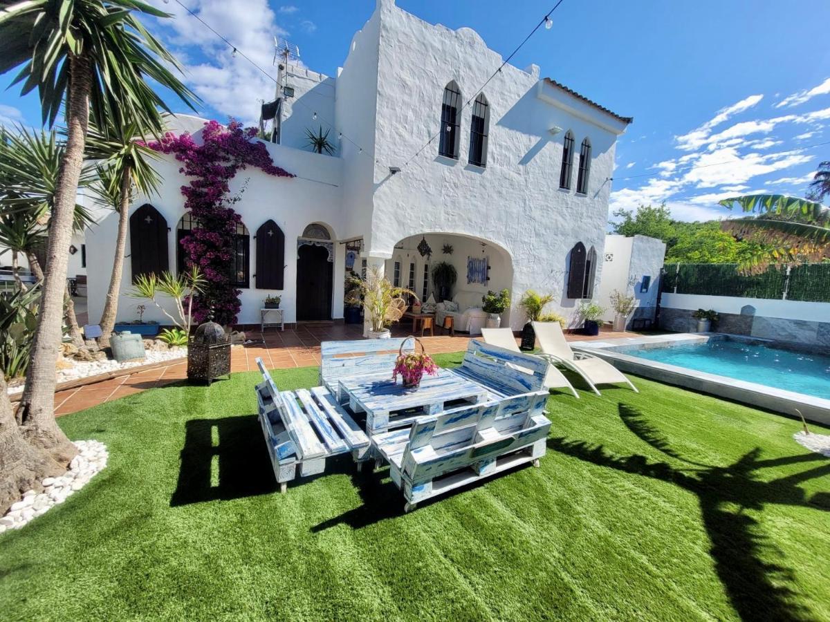 Gatu Premium Villa Lurberri Piscina Privada, 4 Dormitorios, 2 Banos, Parking , Jardines, " Preferente Mayores De 25 Anos Y Familias " In Y Barbacoa Chiclana de la Frontera Exterior foto