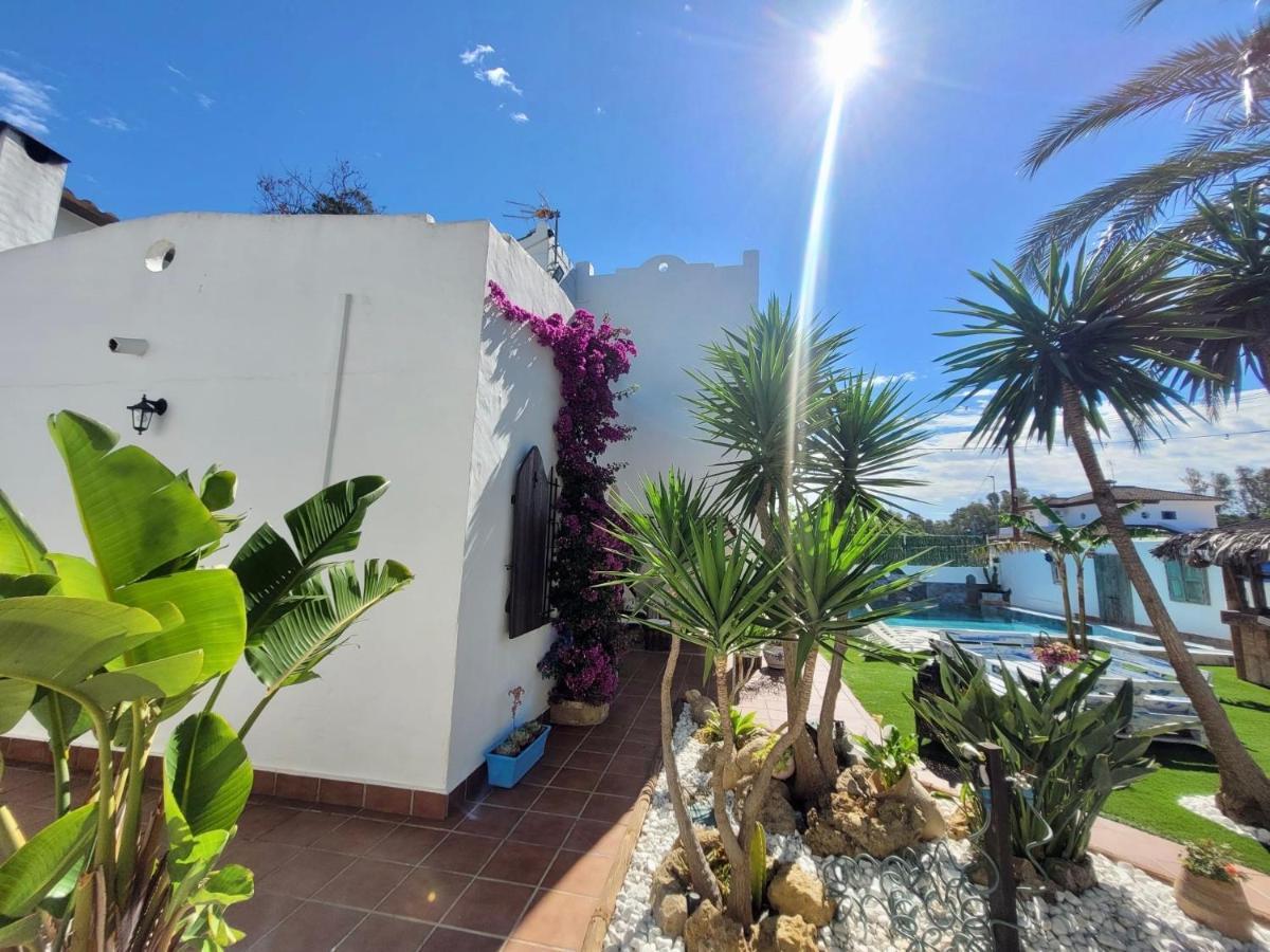Gatu Premium Villa Lurberri Piscina Privada, 4 Dormitorios, 2 Banos, Parking , Jardines, " Preferente Mayores De 25 Anos Y Familias " In Y Barbacoa Chiclana de la Frontera Exterior foto